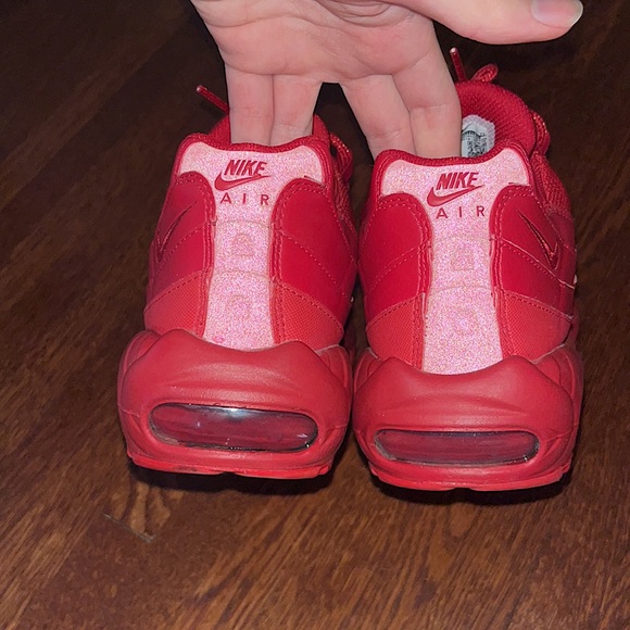Triple Red Air Max 95s - Picture 3 of 6